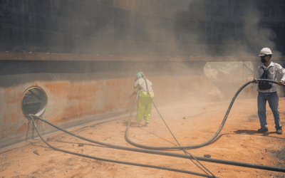 Perché-ogni-impianto-di-sabbiatura-dovrebbe-avere-un-sistema-di-aspirazione-efficiente